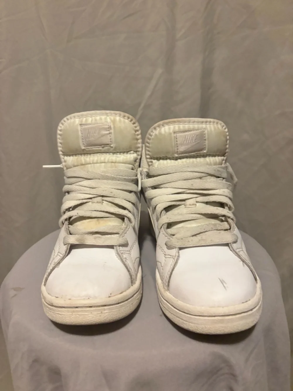 Nike White and Purple High-Top Sneakers Women’s Two Toned - Picture 6 of 7